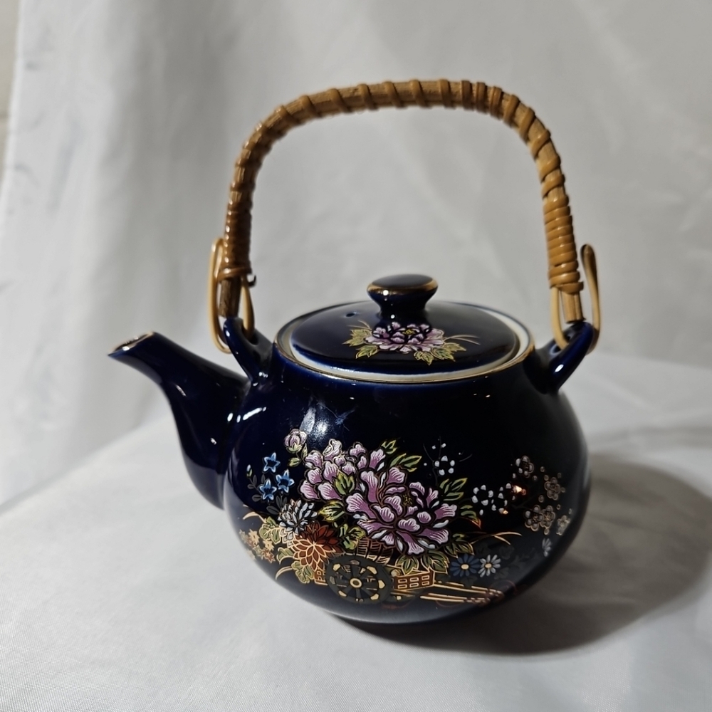 Vintage KUTANI Cobalt Blue Teapot